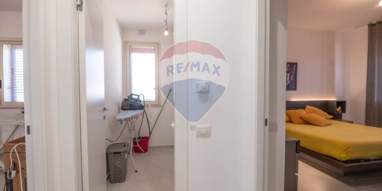 20250921234604-986110-13