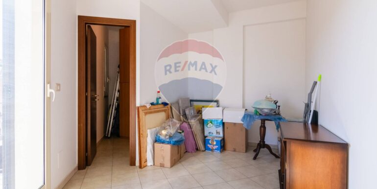 20250923163648-986563-12