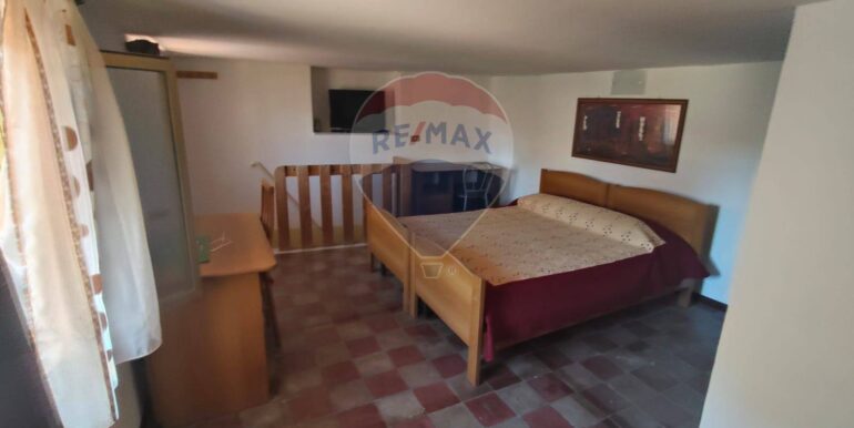 20250924172528-986669-19