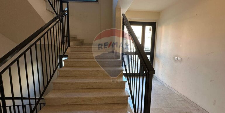 20250924174813-987085-21