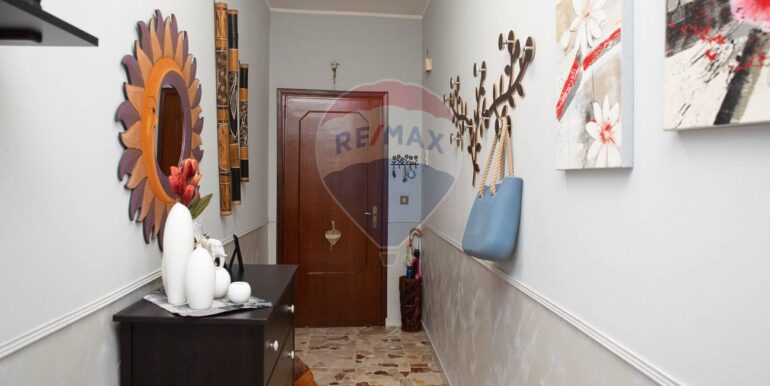 20250924182750-987099-8