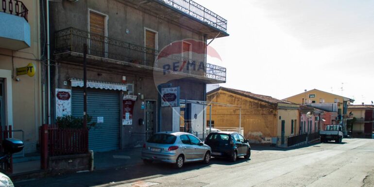 20250924190657-986638-3