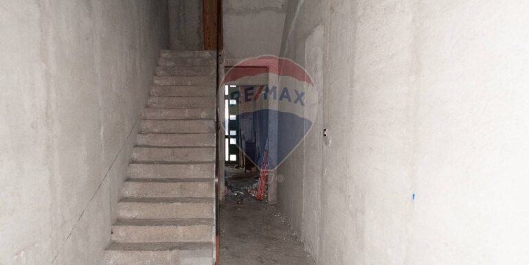 20250924190707-986638-6