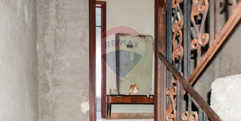 20250924190714-986638-8