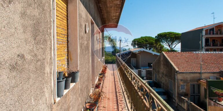 20250924190728-986638-12