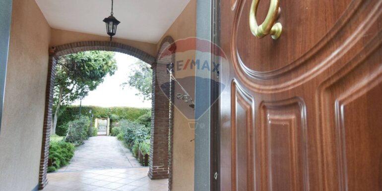 2025092495129-950091-86