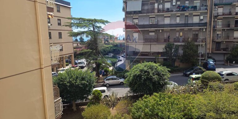 20250925171135-987715-7