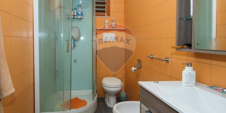 20250925173029-975723-29