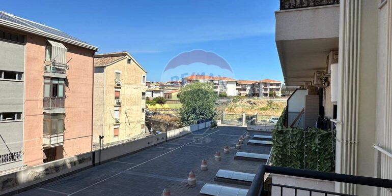 20250925192121-987785-13