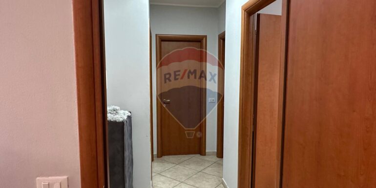 20250925192122-987785-17