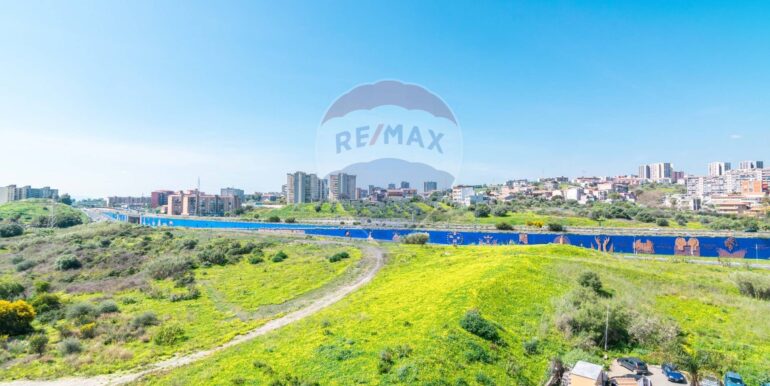 2025092594913-986693-5