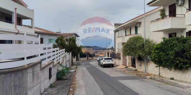 20250927110647-988805-11