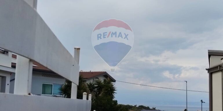 20250927110659-988805-15