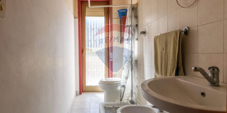 20250927120659-988818-18