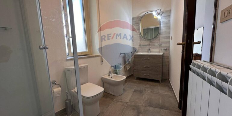 20250927180606-987872-14