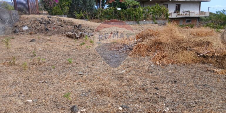 20250927193427-988779-11