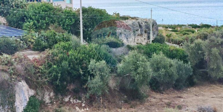 20250928174659-988854-4