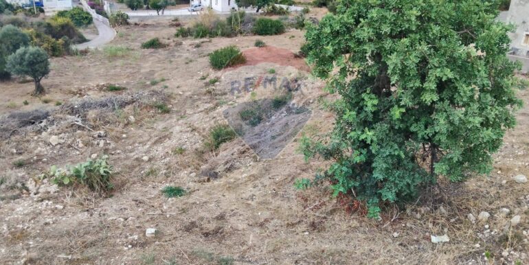 20250928175159-988854-16