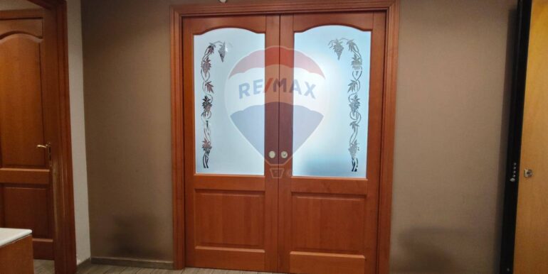 20250928191717-988859-10