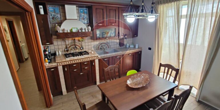 20250928191733-988859-14