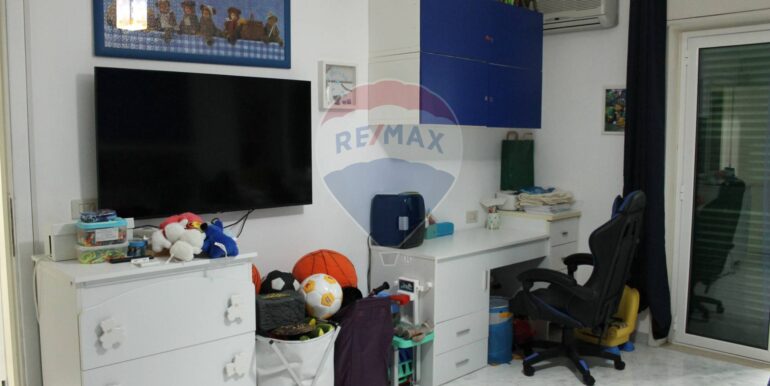 2025092892753-987472-7