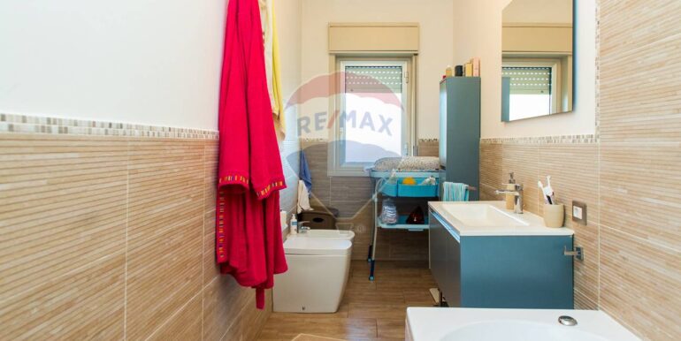 20250929103136-983442-16