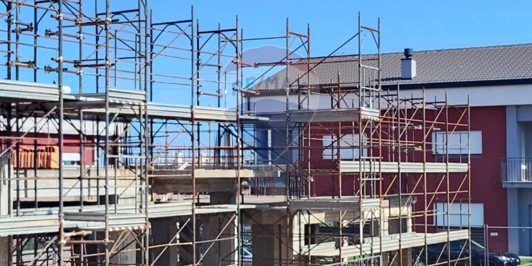 20250929110352-988896-8