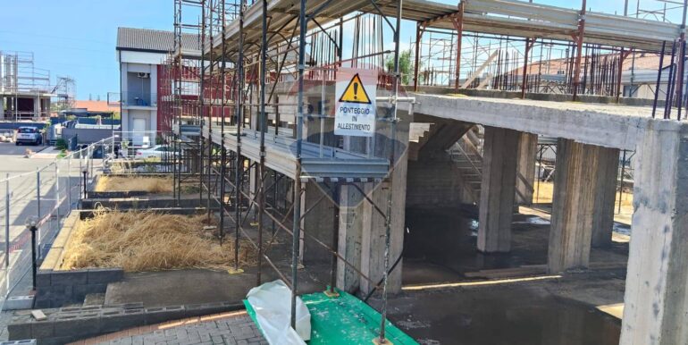 20250929142903-988985-19