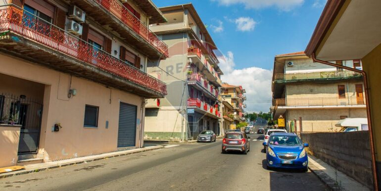 20250929180556-989084-2