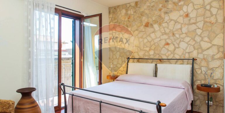 20250929180727-989084-31