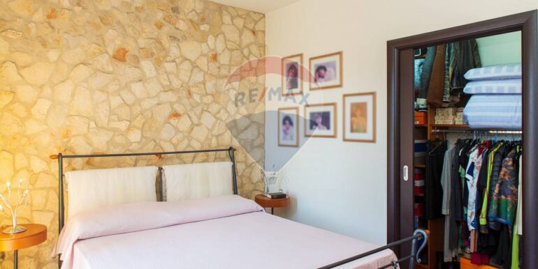 20250929180730-989084-32