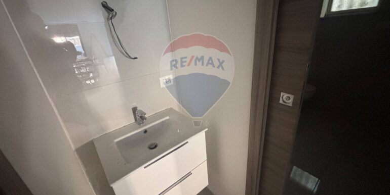 20250929185911-989101-2