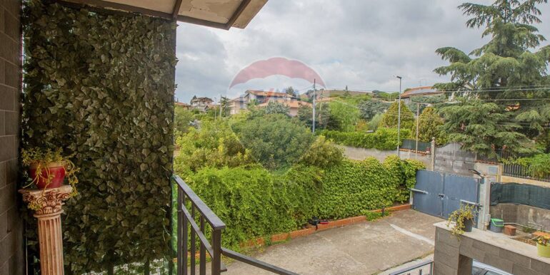 20250929212643-989111-9