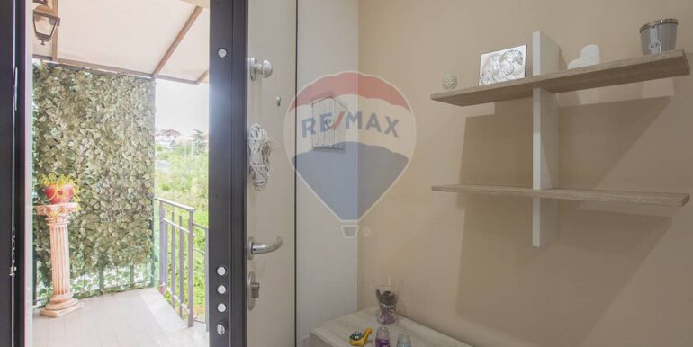 20250929212646-989111-10