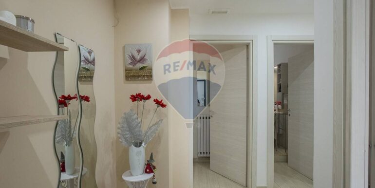 20250929212649-989111-11