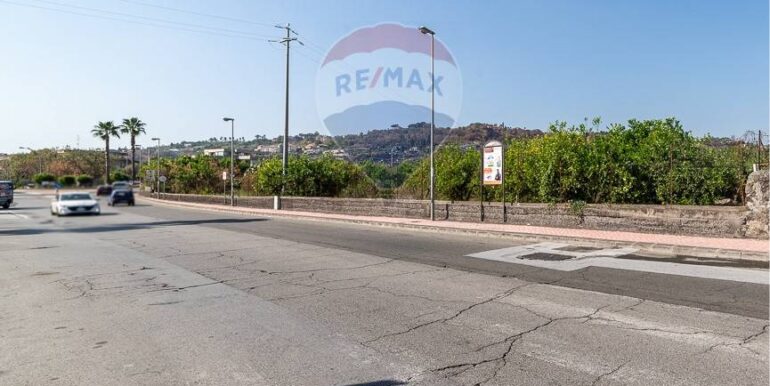 20250930192429-990765-6