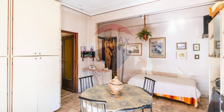 20250930224108-990794-5