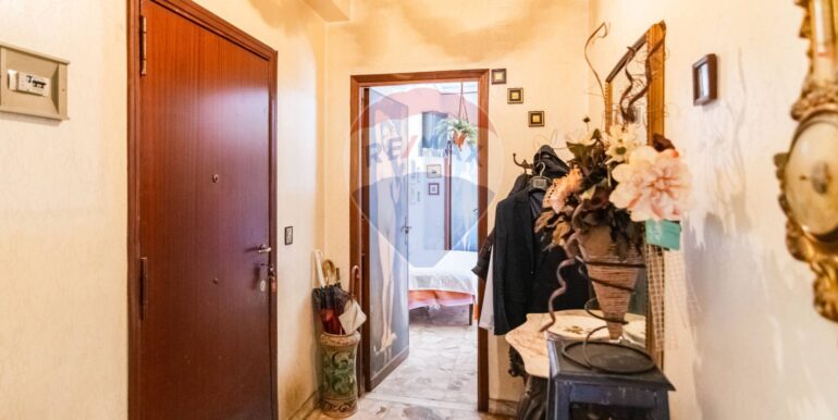 20250930224208-990794-11