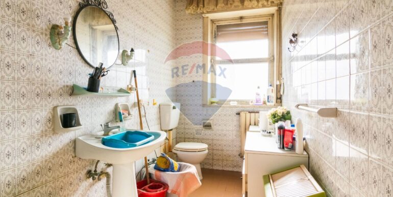 20250930224430-990794-25