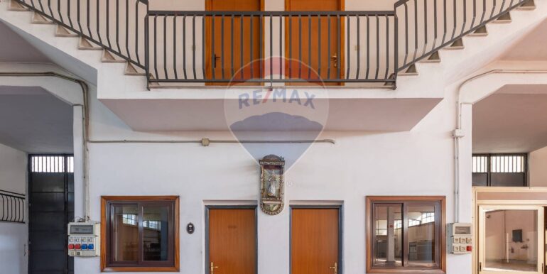 20251001102453-986652-35