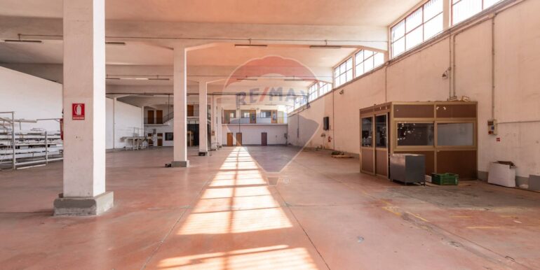 20251001102458-986652-36