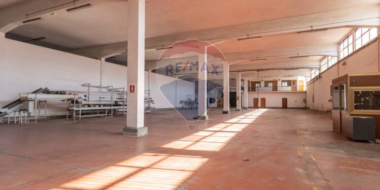 20251001102501-986652-37