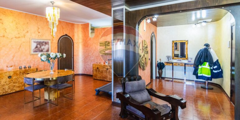 20251001103735-990820-5