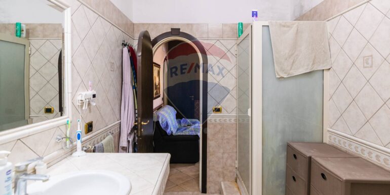 20251001103853-990820-26