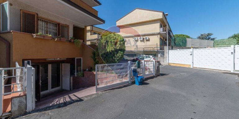 20251001104521-990824-2