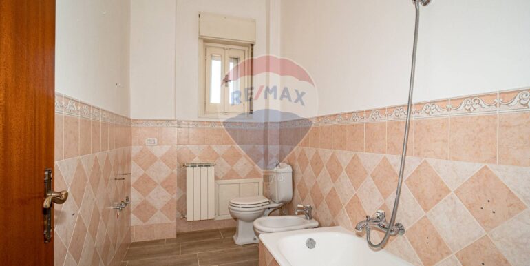 20251001111111-990839-2