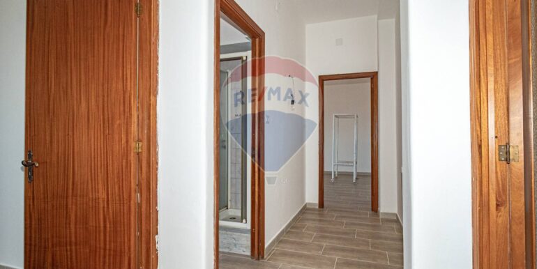 20251001111111-990839-3