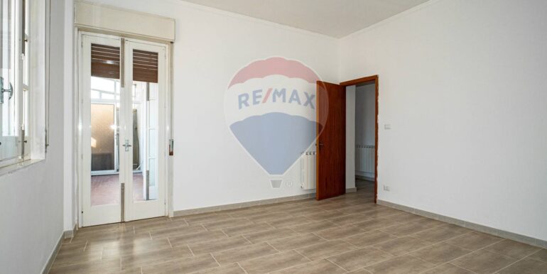 20251001111111-990839-4