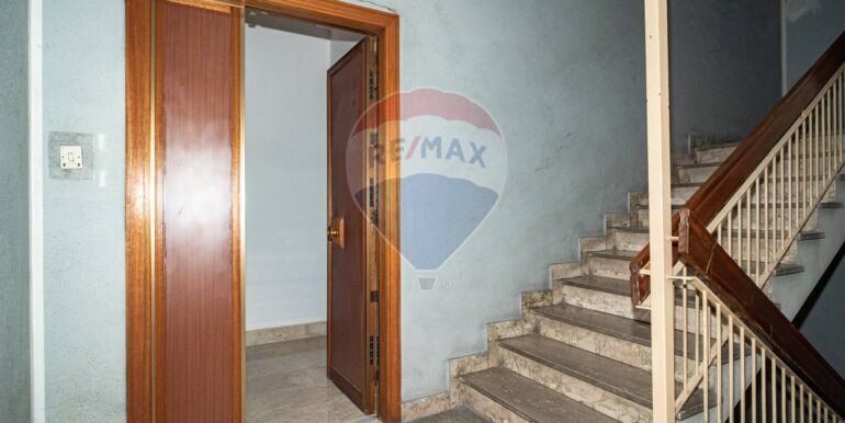 20251001111113-990839-10