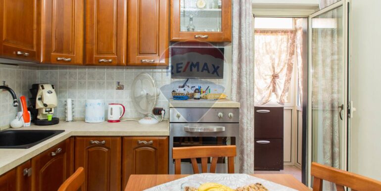 20251001111526-990816-19